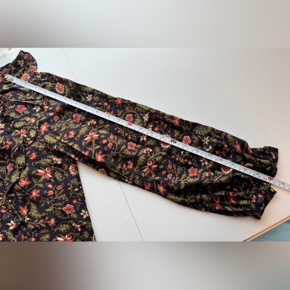 Frye Odetta Floral Long Sleeve Blouse
Size Small - Picture 3 of 9